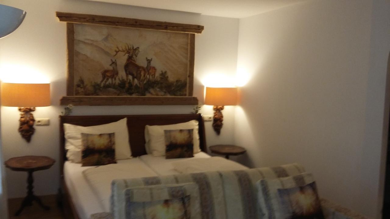 Platzhirsch Zur Alten Wagnerei Gastehaus Bed and Breakfast Saint Wolfgang Eksteriør billede